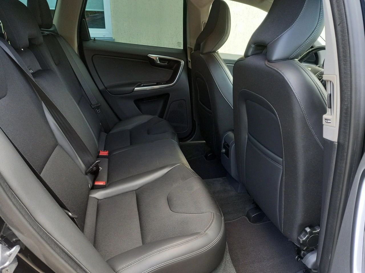 Volvo XC 60 - Zdjęcie 23