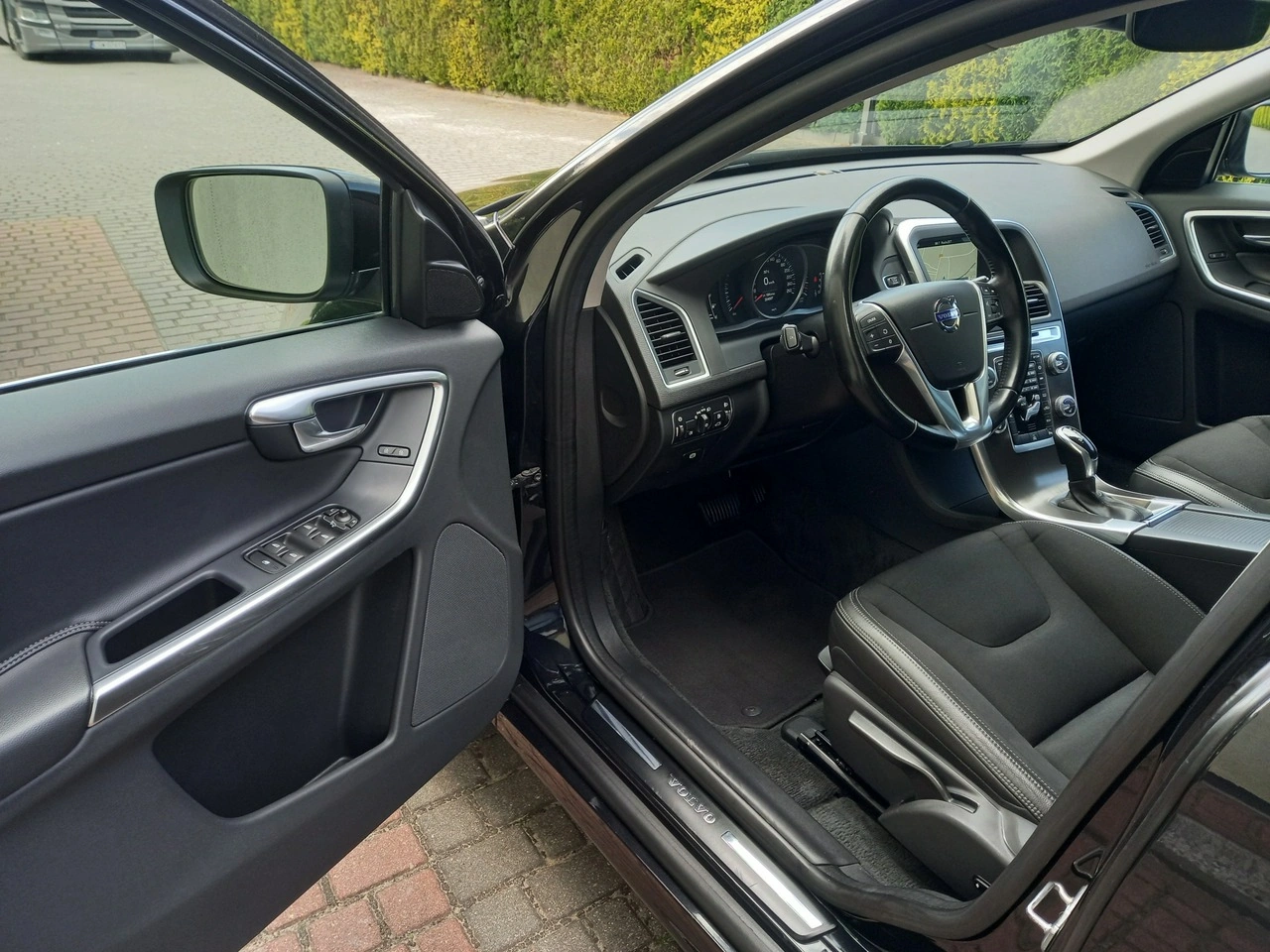Volvo XC 60 - Zdjęcie 28