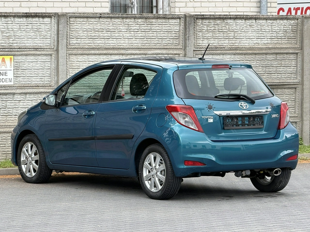Toyota Yaris - Zdjęcie 23