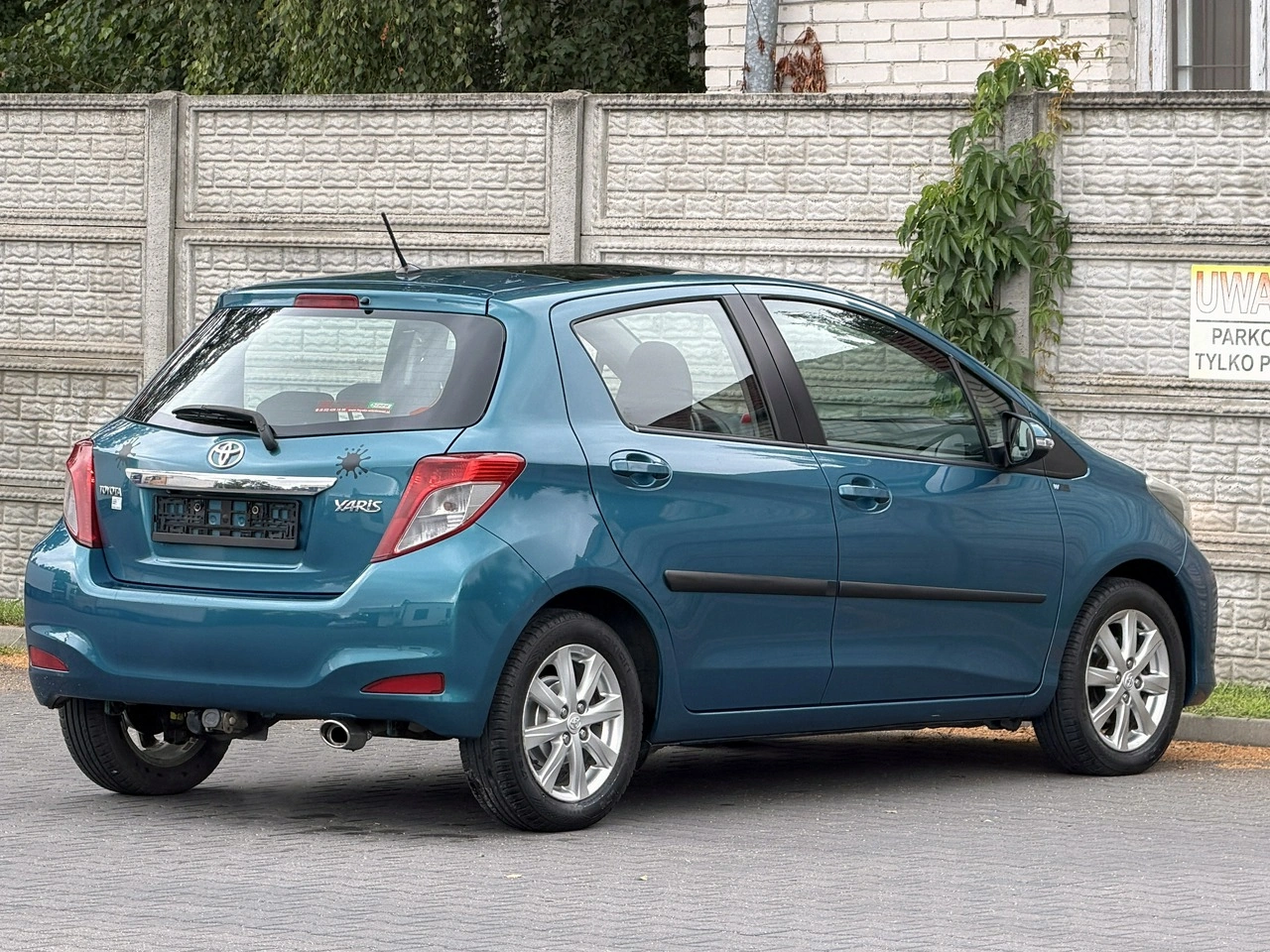 Toyota Yaris - Zdjęcie 24