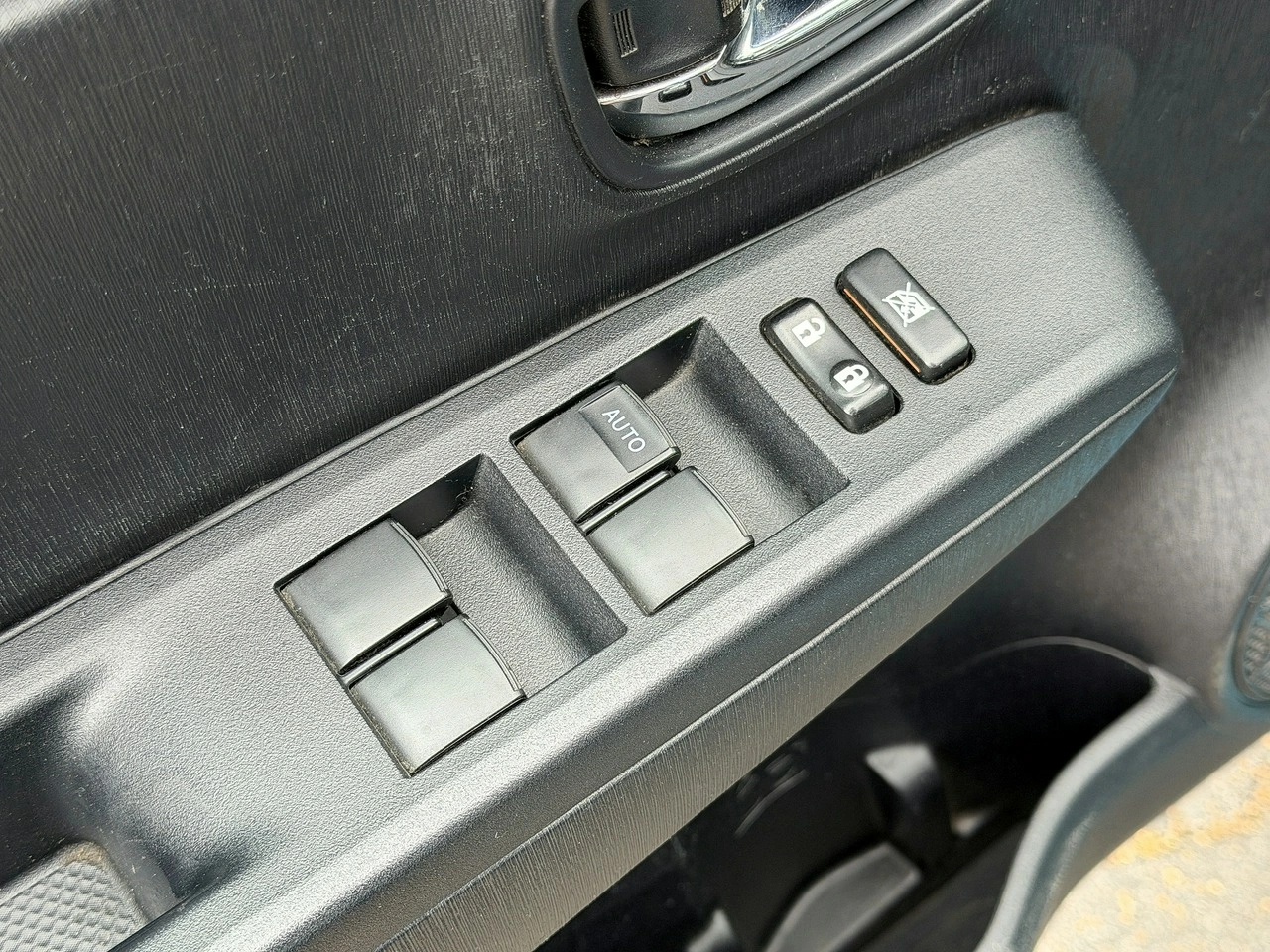 Toyota Yaris - Zdjęcie 8