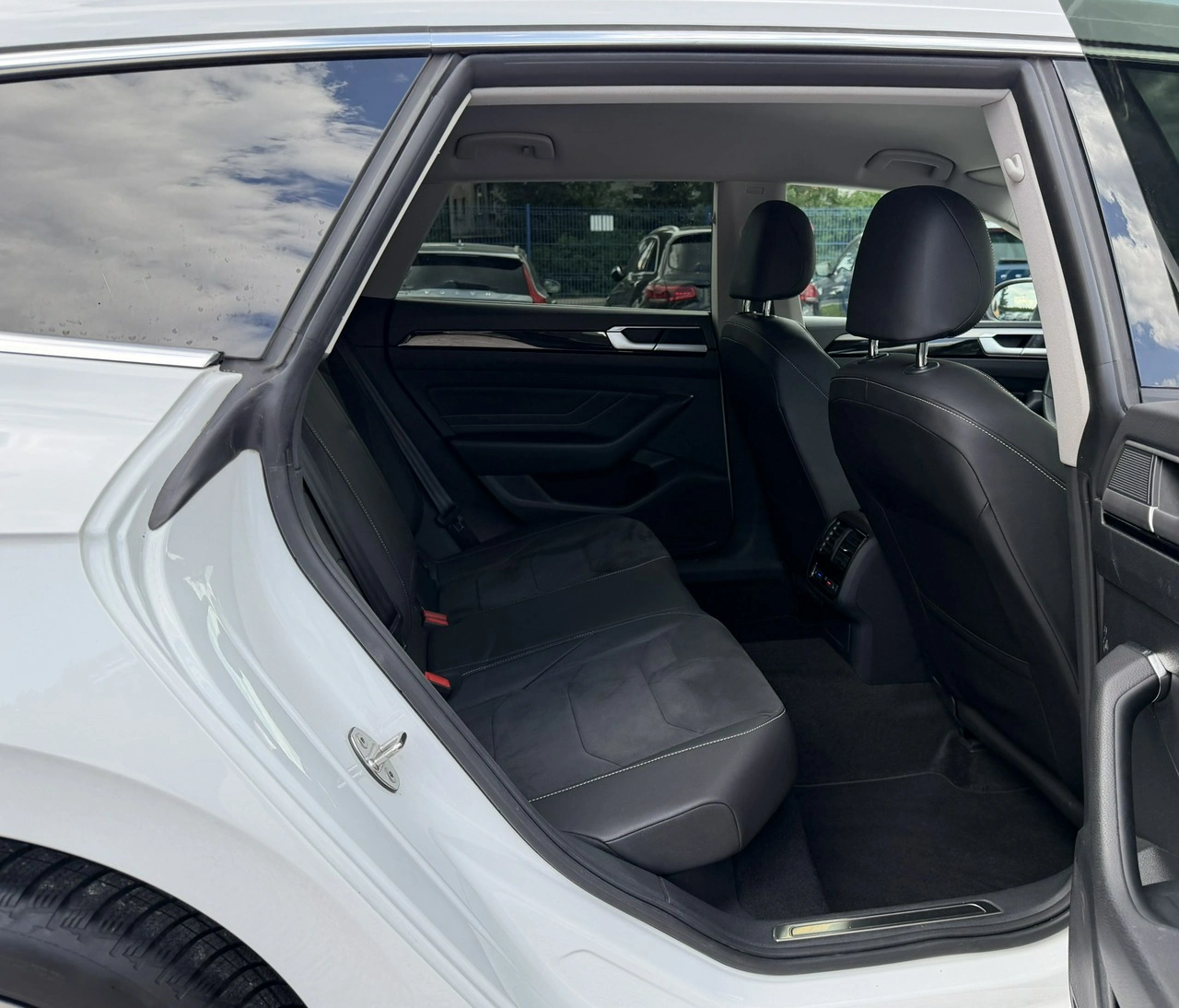 Volkswagen Arteon - Zdjęcie 11