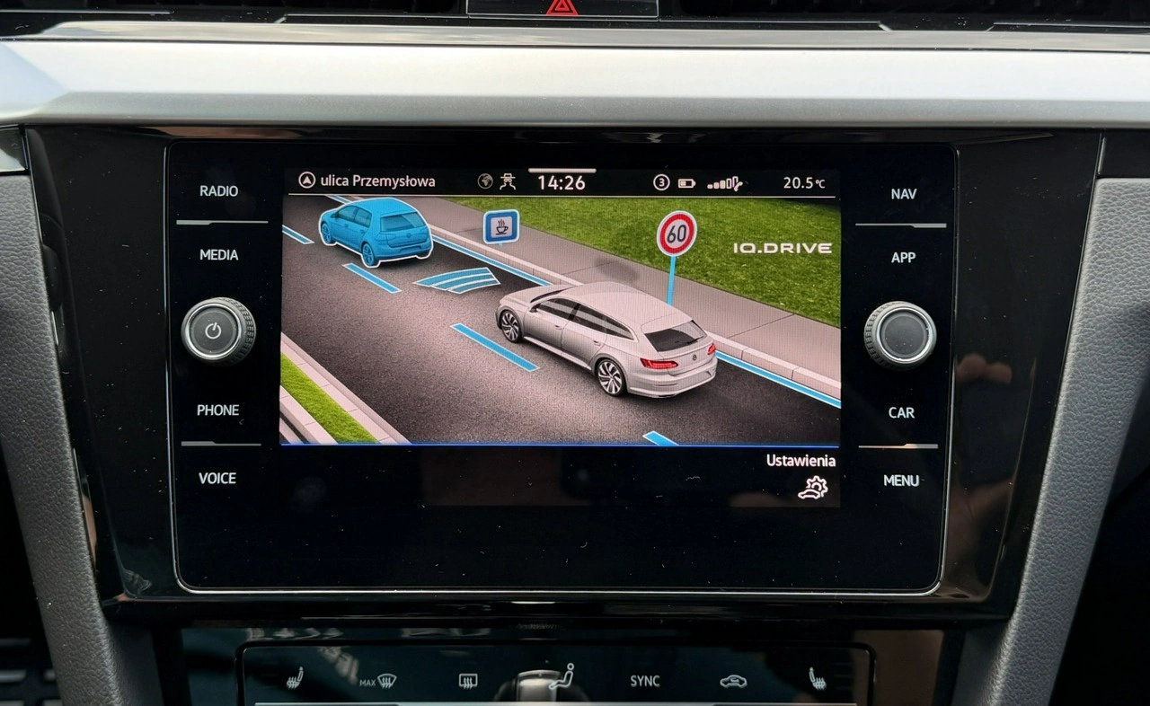 Volkswagen Arteon - Zdjęcie 33