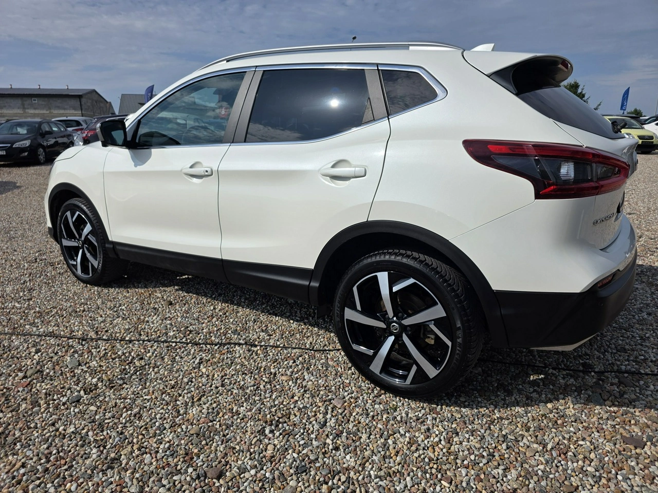 Nissan Qashqai - Zdjęcie 16