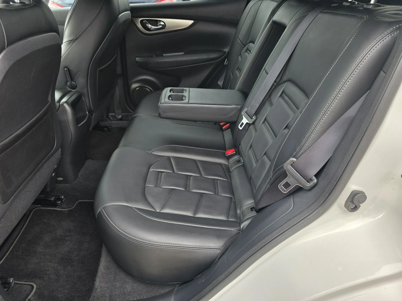 Nissan Qashqai - Zdjęcie 28