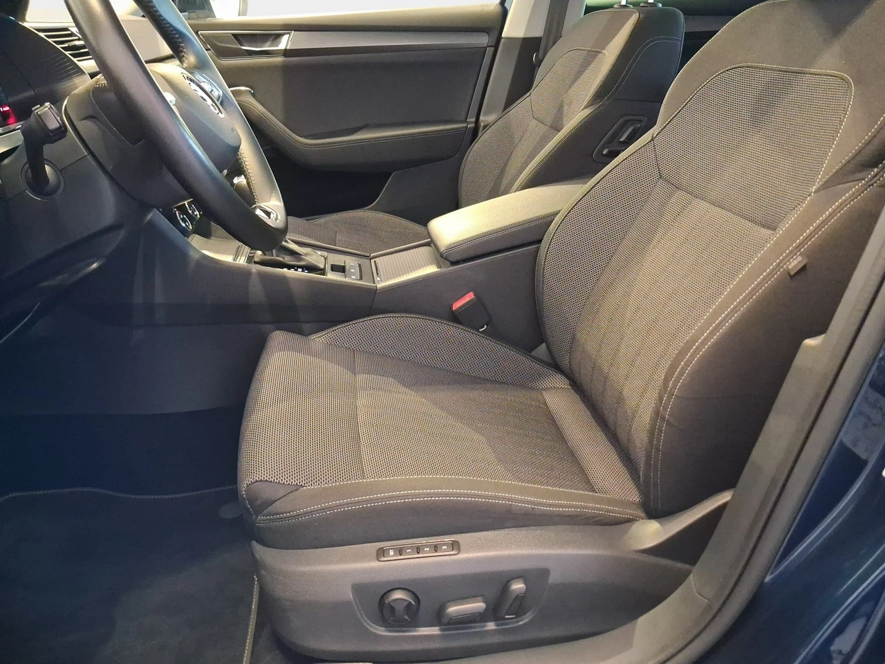 Skoda Superb - Zdjęcie 9