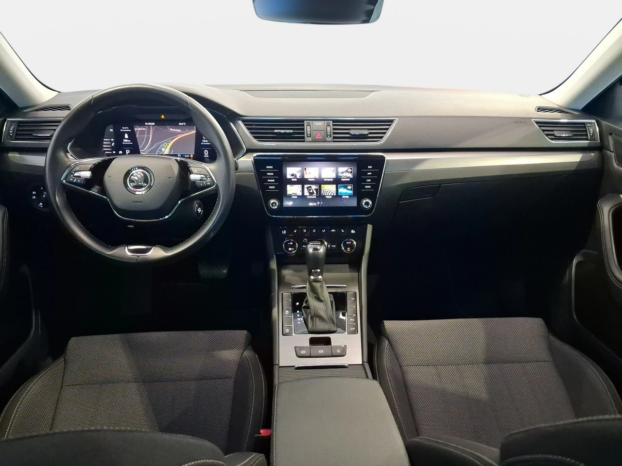 Skoda Superb - Zdjęcie 14