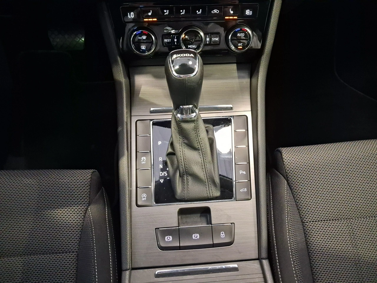 Skoda Superb - Zdjęcie 22