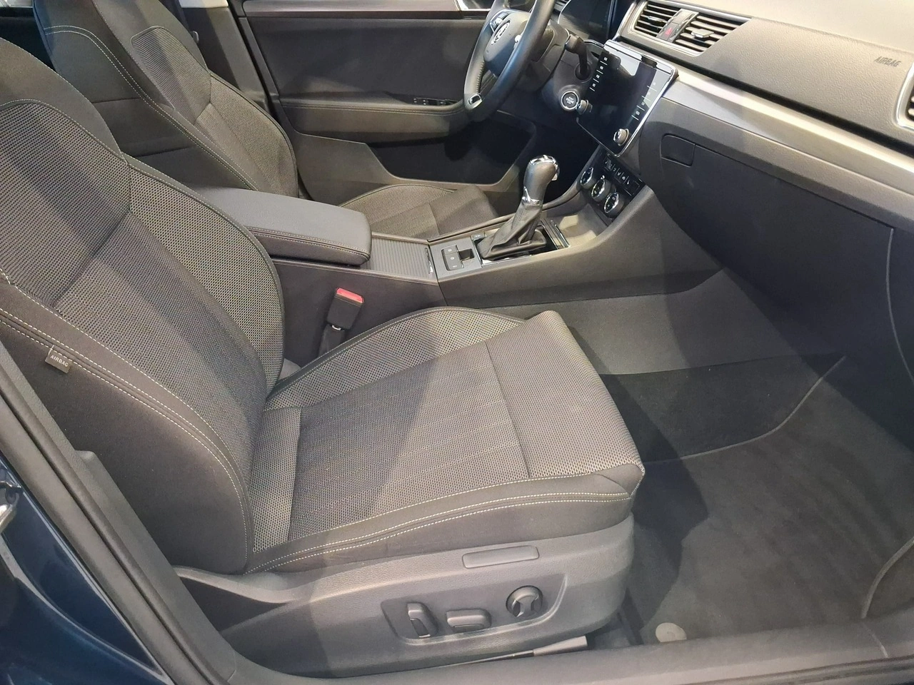 Skoda Superb - Zdjęcie 8