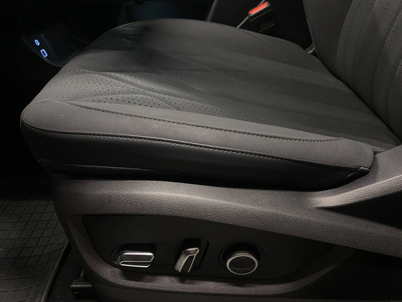 Chery Tiggo 8 - Zdjęcie 12