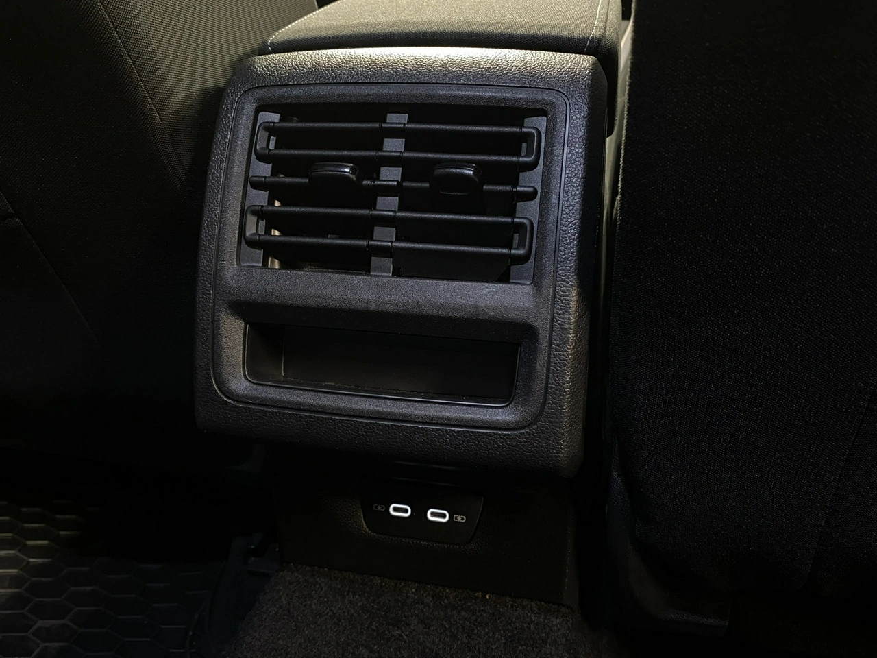 Volkswagen Golf - Zdjęcie 15