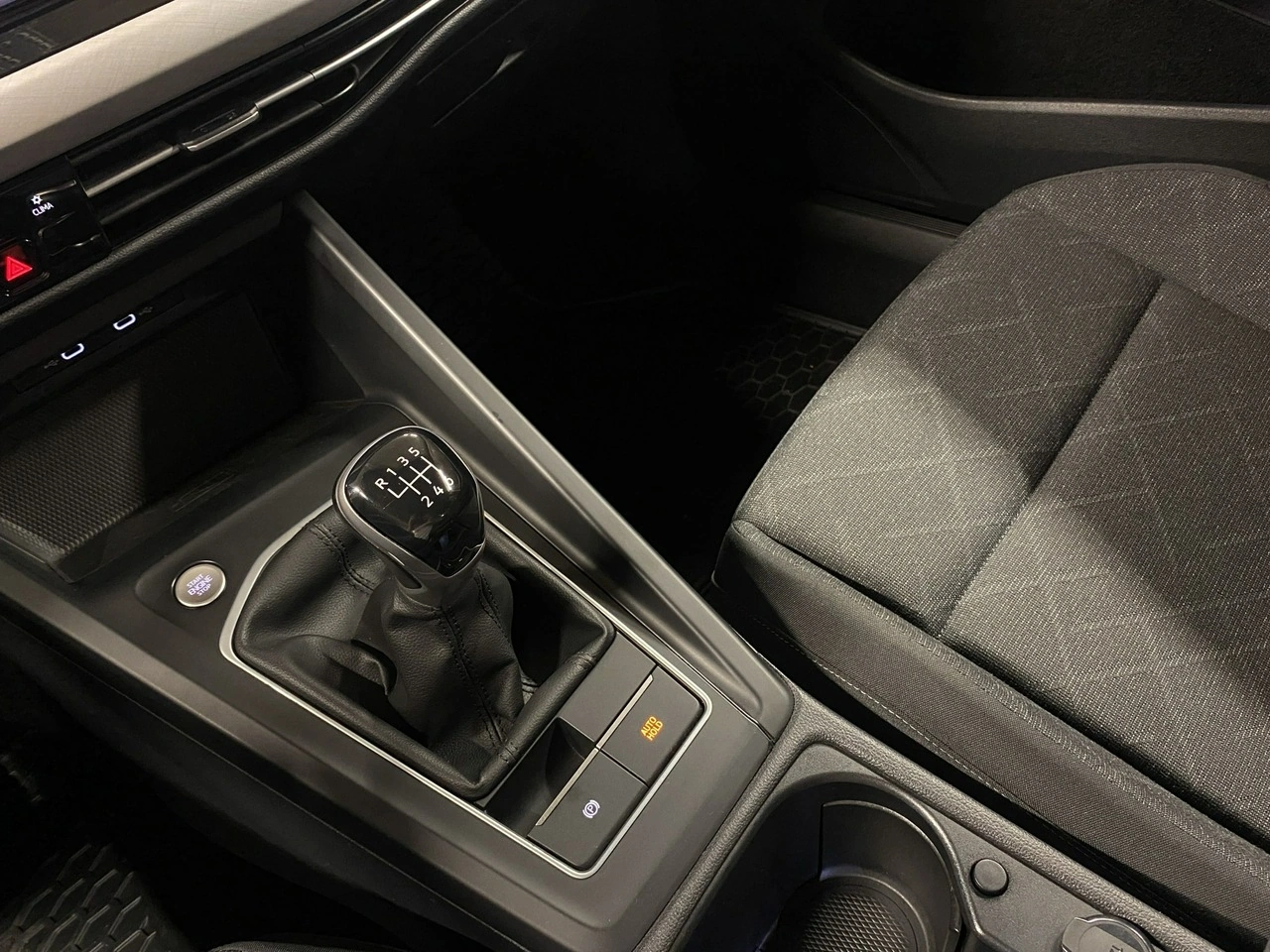Volkswagen Golf - Zdjęcie 28