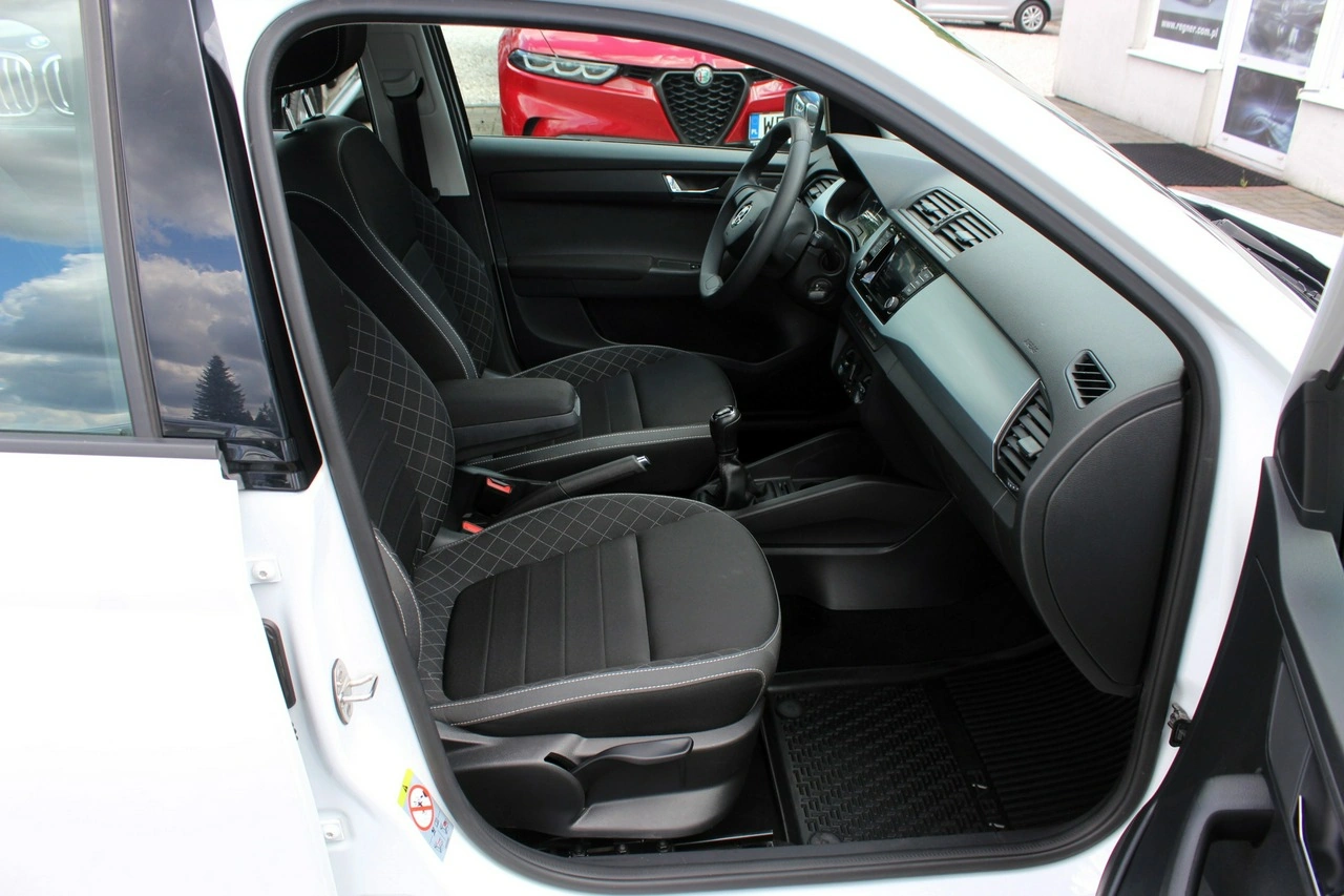 Skoda Fabia - Zdjęcie 11