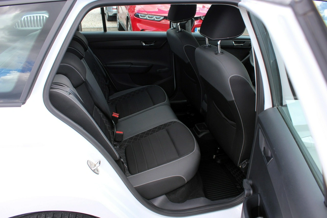 Skoda Fabia - Zdjęcie 12