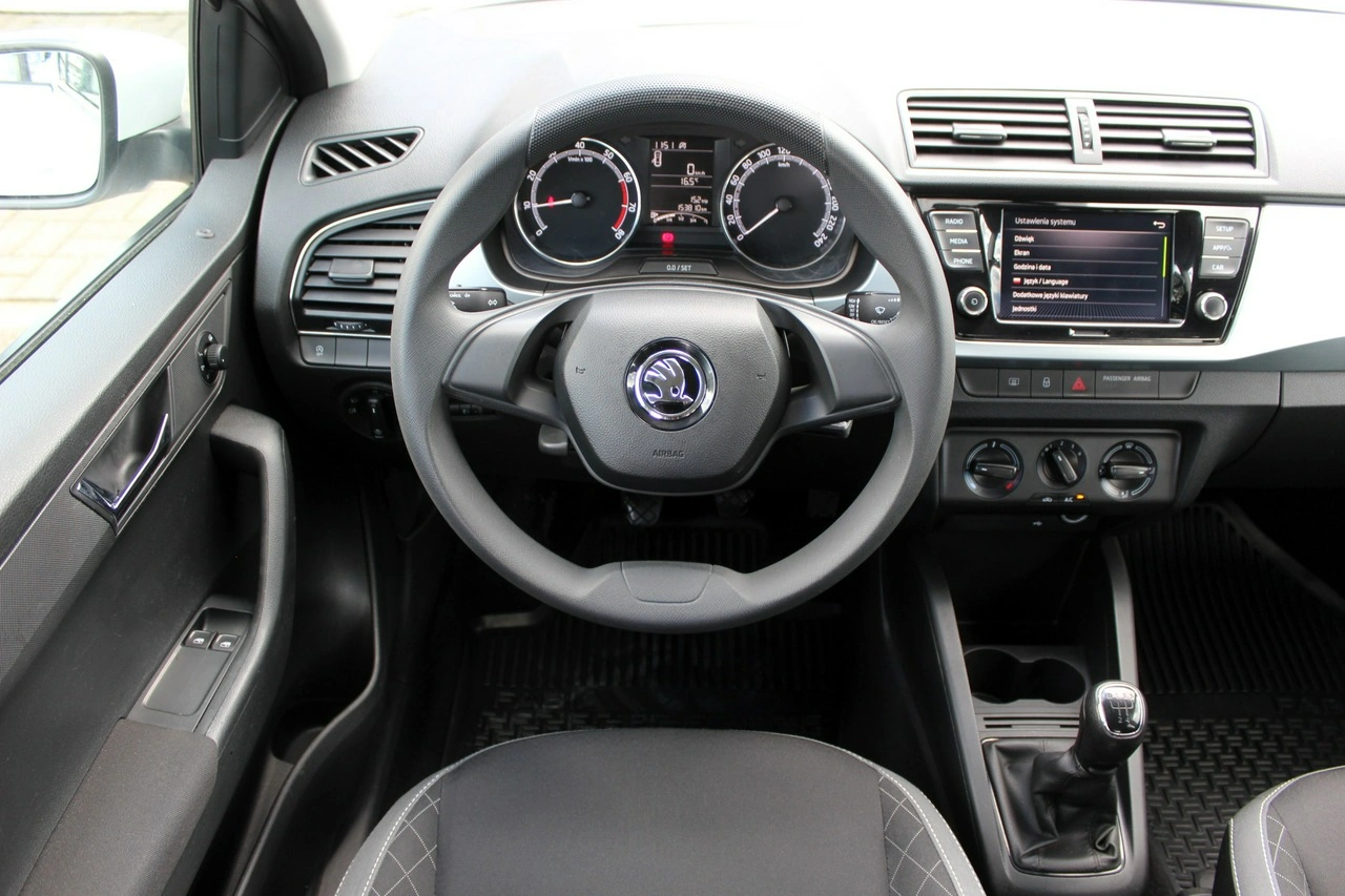 Skoda Fabia - Zdjęcie 8