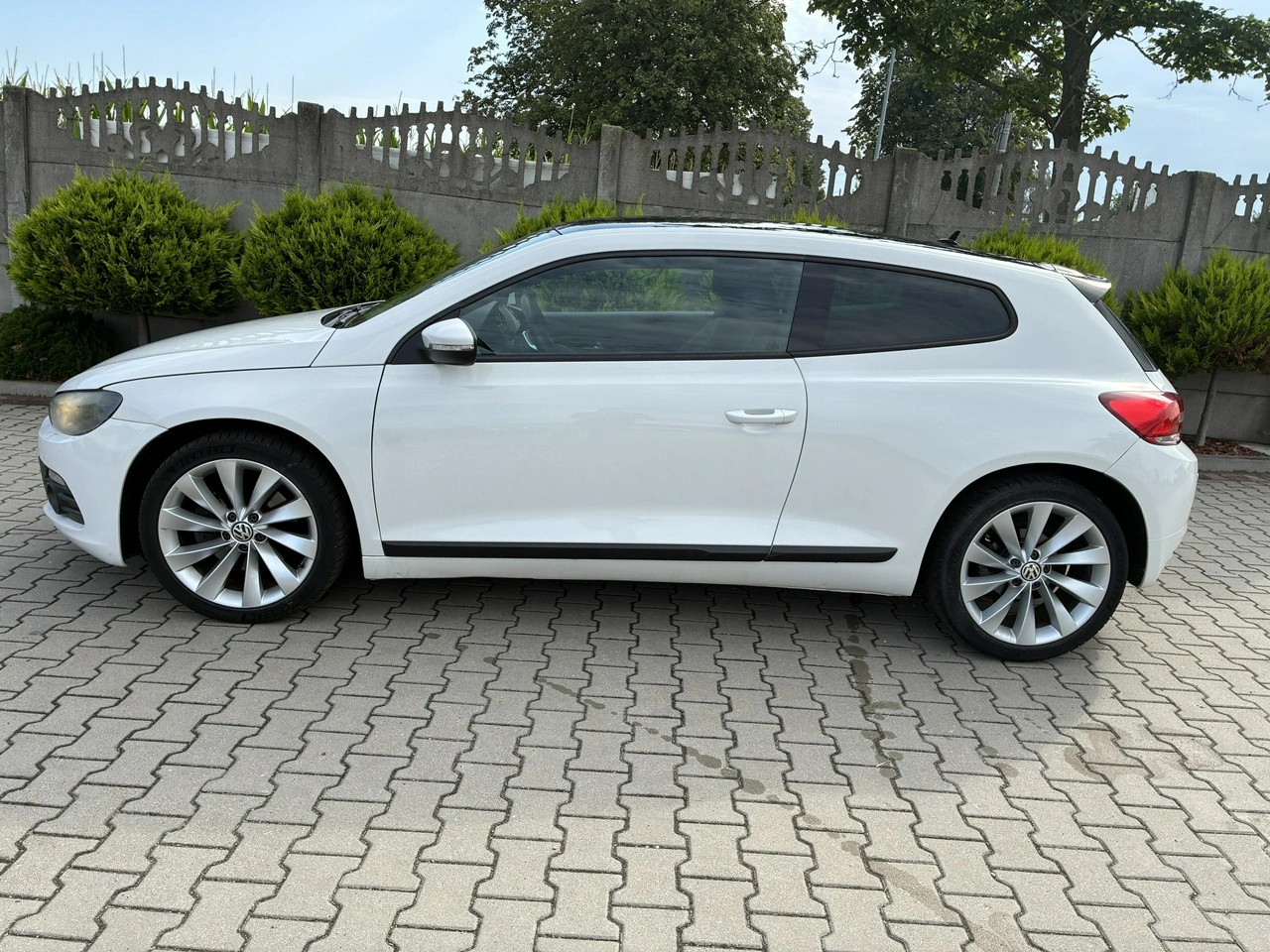 Volkswagen Scirocco - Zdjęcie 10