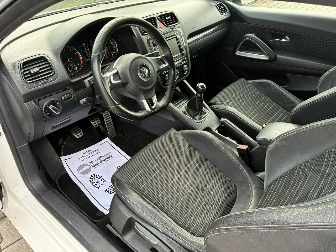 Volkswagen Scirocco - Zdjęcie 21