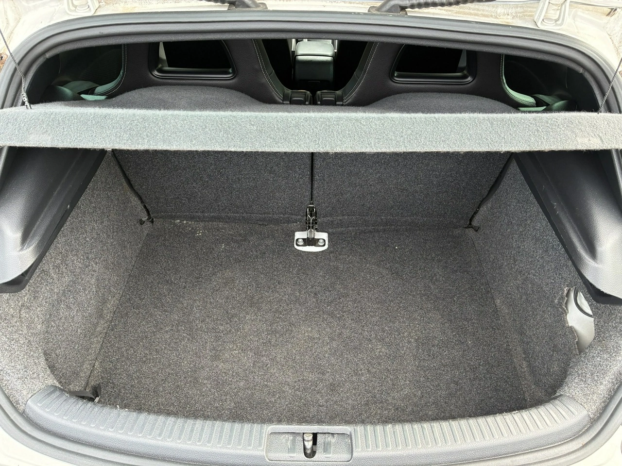 Volkswagen Scirocco - Zdjęcie 33