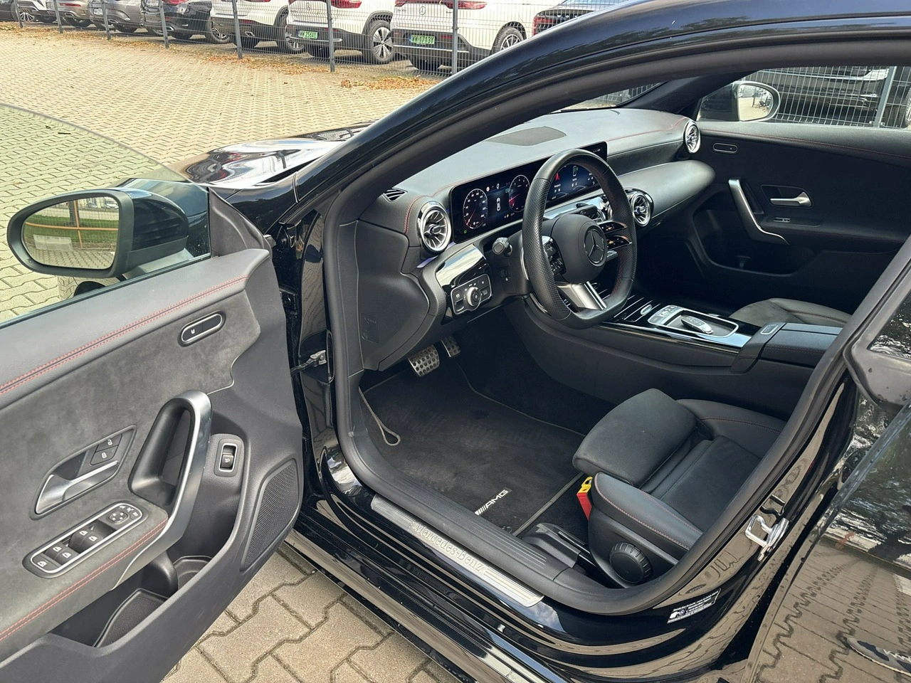 Mercedes CLA 200 - Zdjęcie 10
