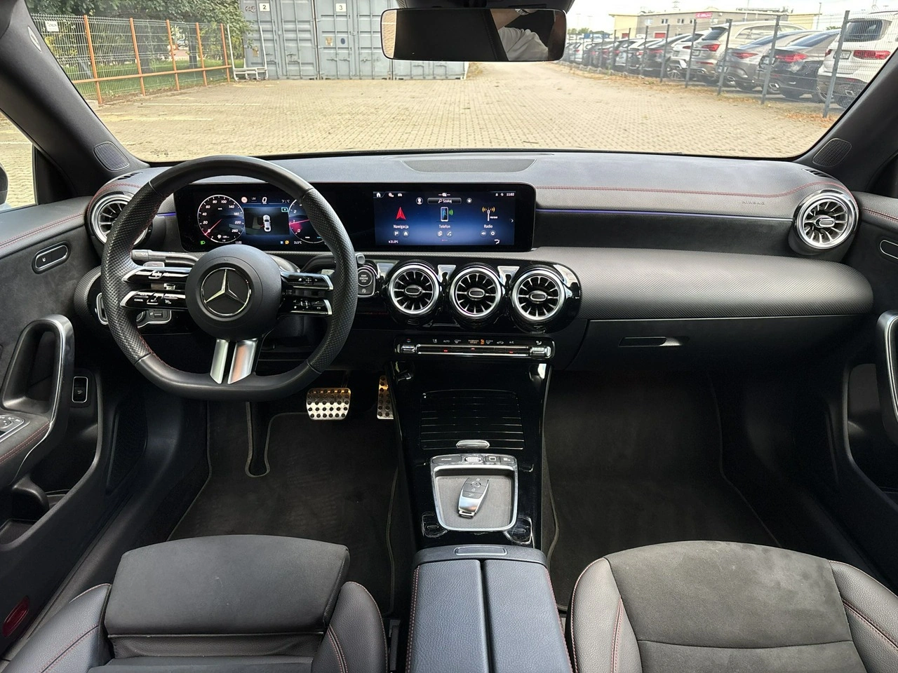 Mercedes CLA 200 - Zdjęcie 12