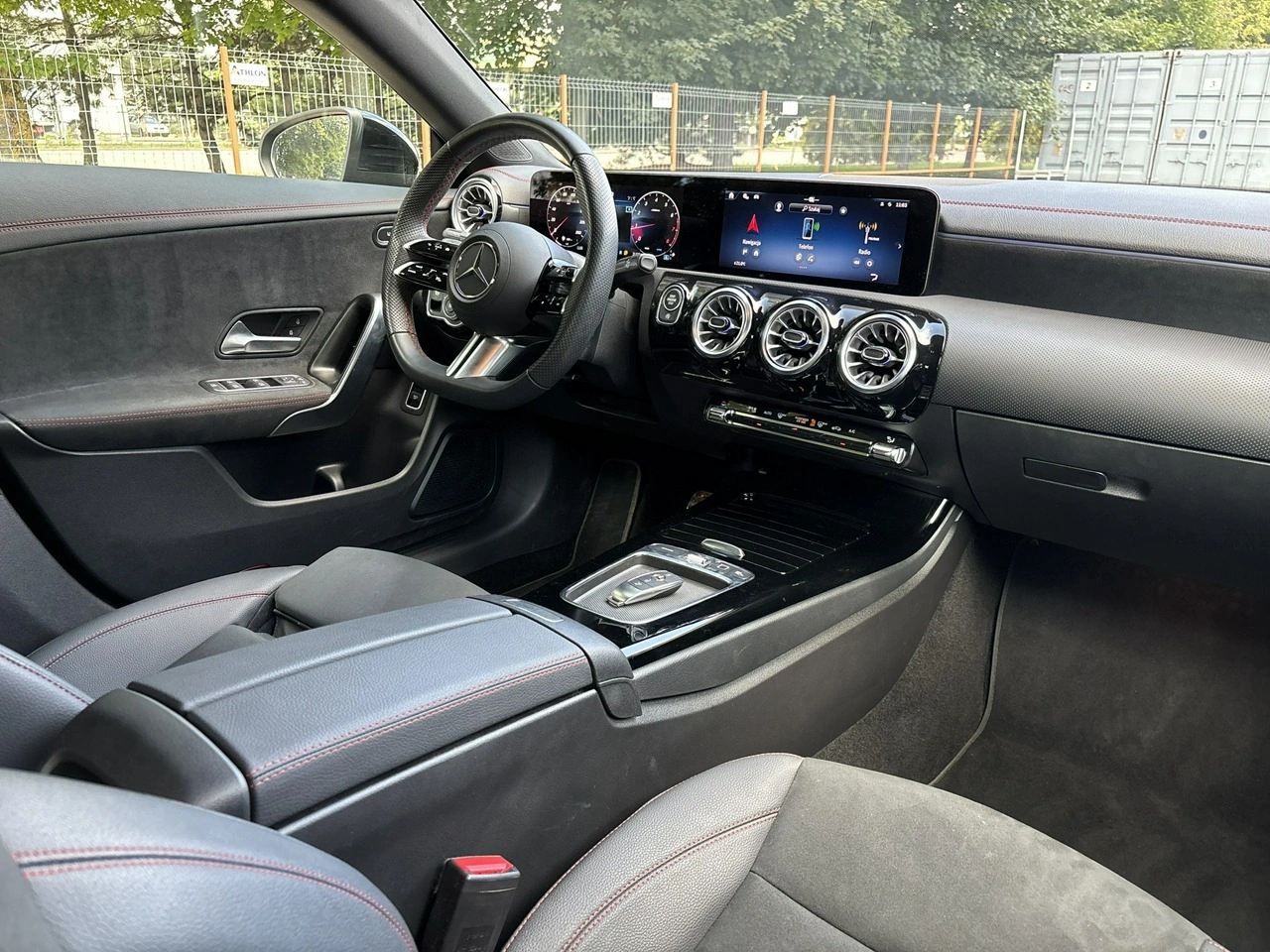 Mercedes CLA 200 - Zdjęcie 13