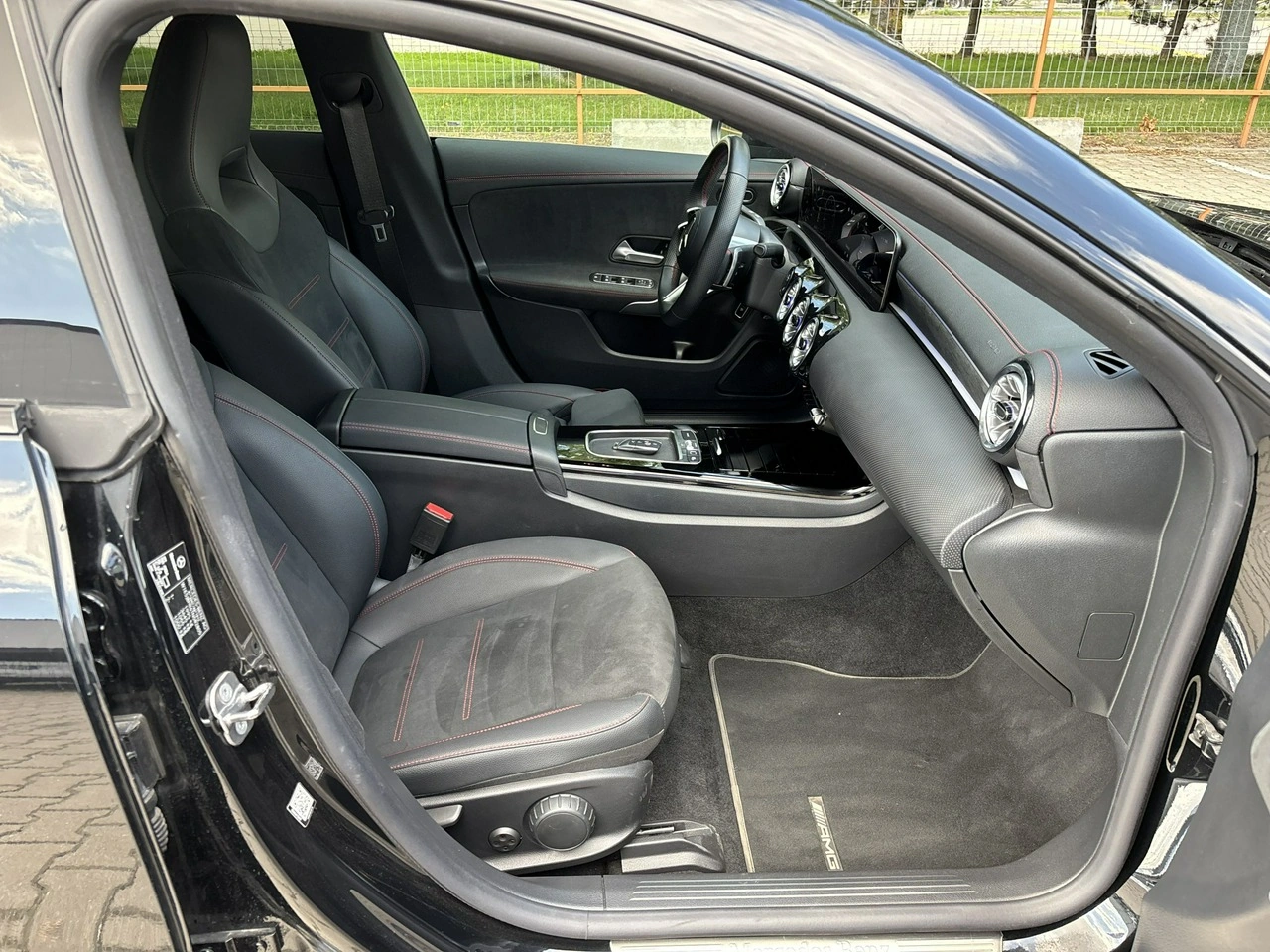 Mercedes CLA 200 - Zdjęcie 14
