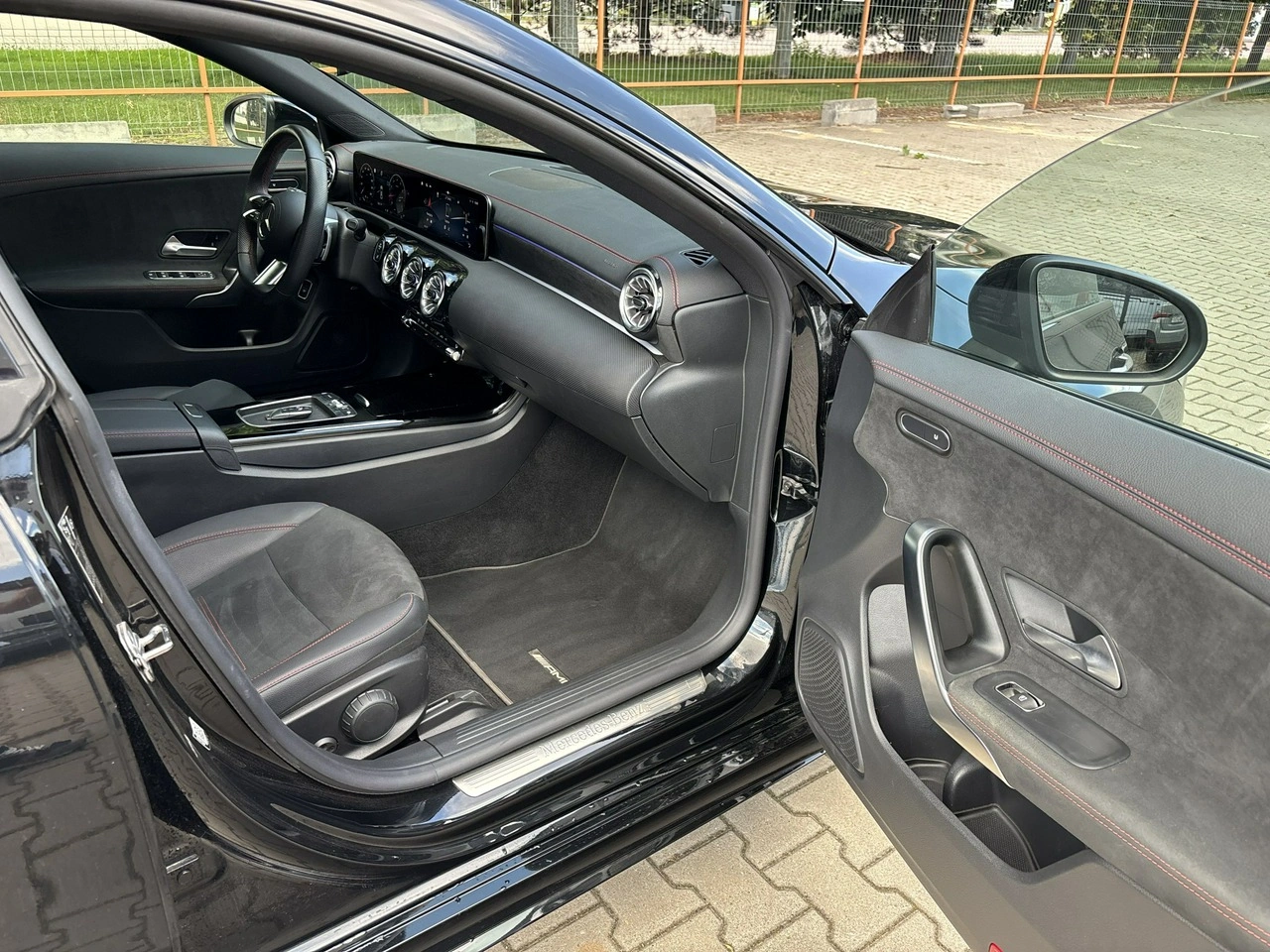 Mercedes CLA 200 - Zdjęcie 15