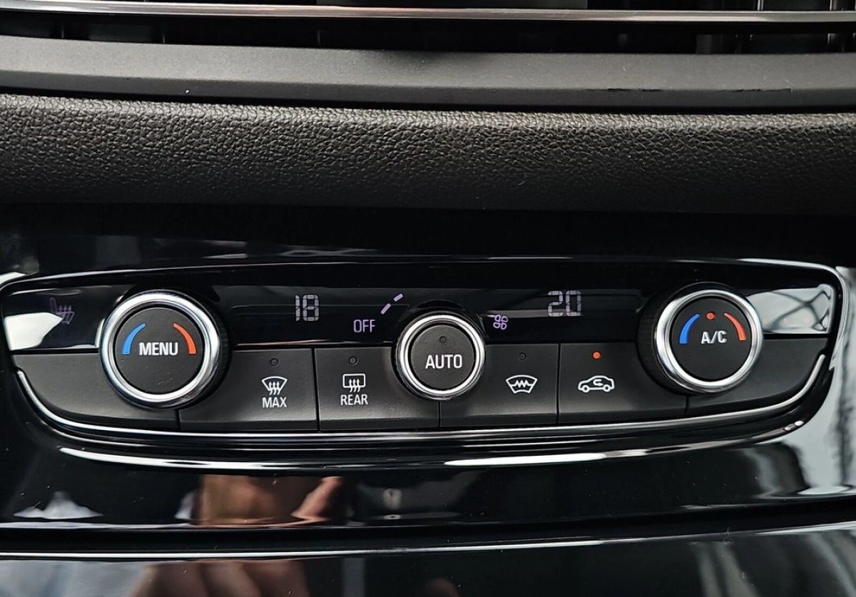 Opel Grandland - Zdjęcie 20