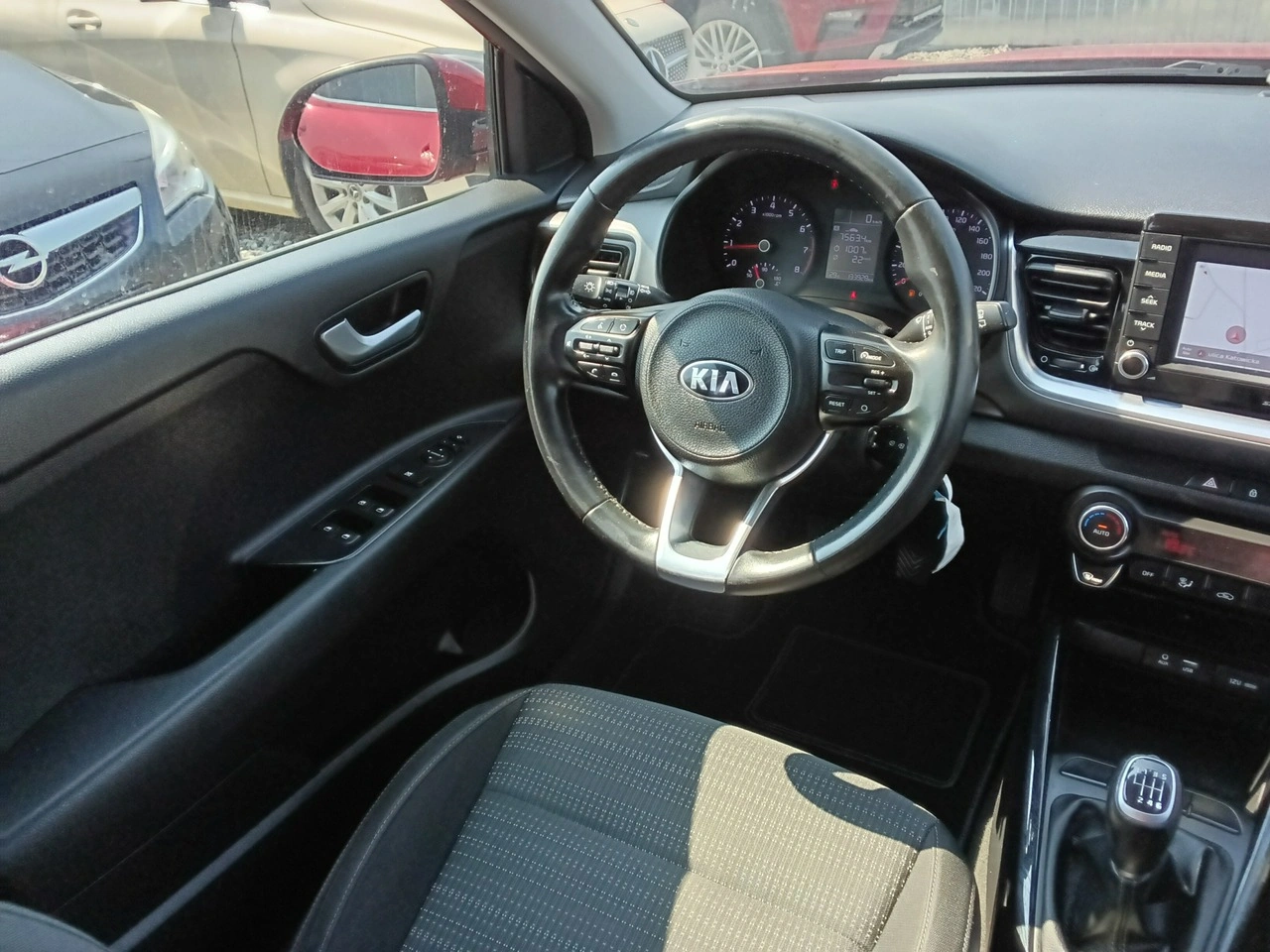 Kia Stonic - Zdjęcie 11