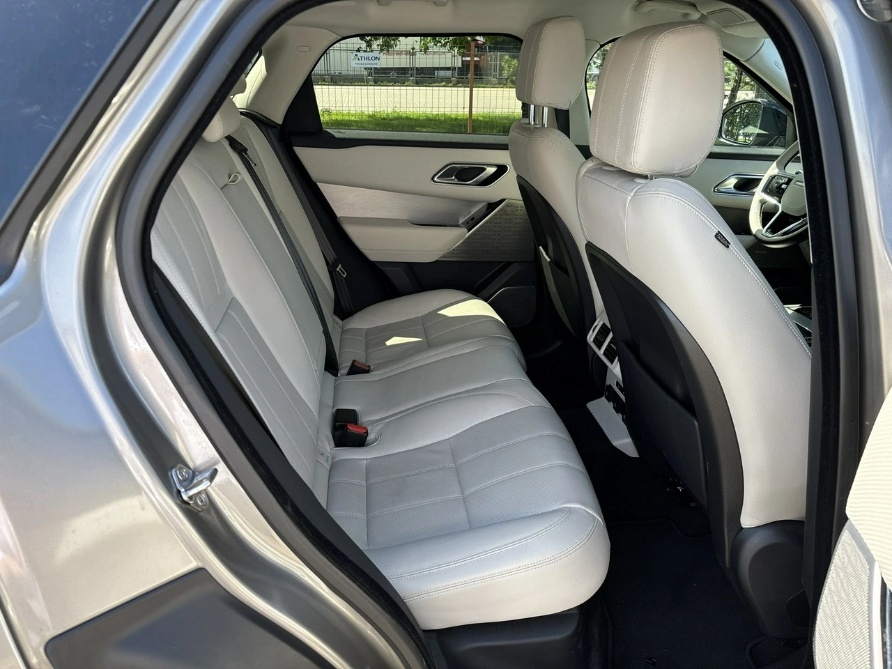 Land Rover Range Rover Velar - Zdjęcie 15