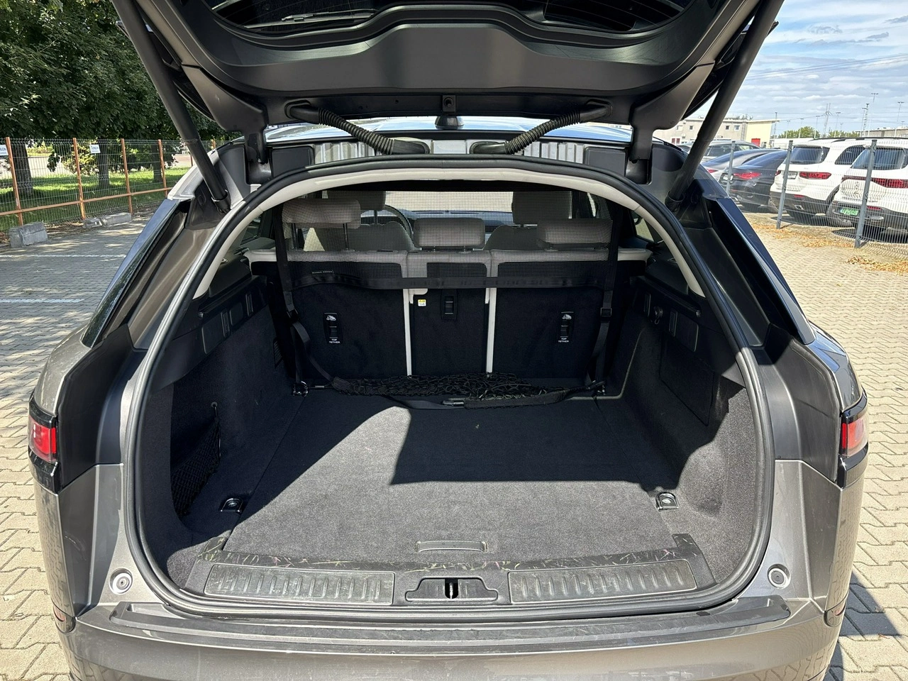 Land Rover Range Rover Velar - Zdjęcie 19