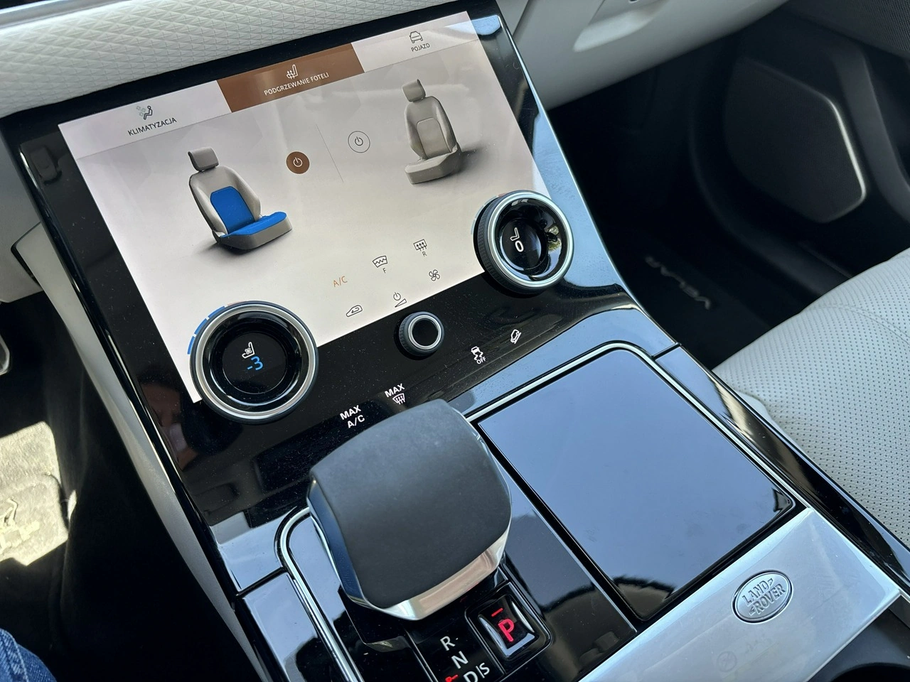 Land Rover Range Rover Velar - Zdjęcie 24