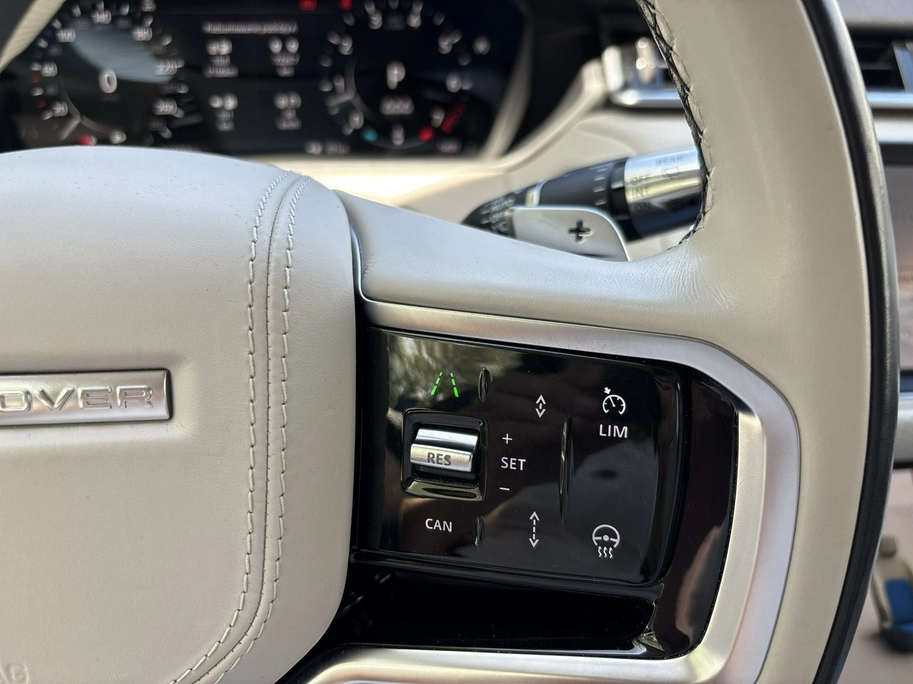 Land Rover Range Rover Velar - Zdjęcie 25