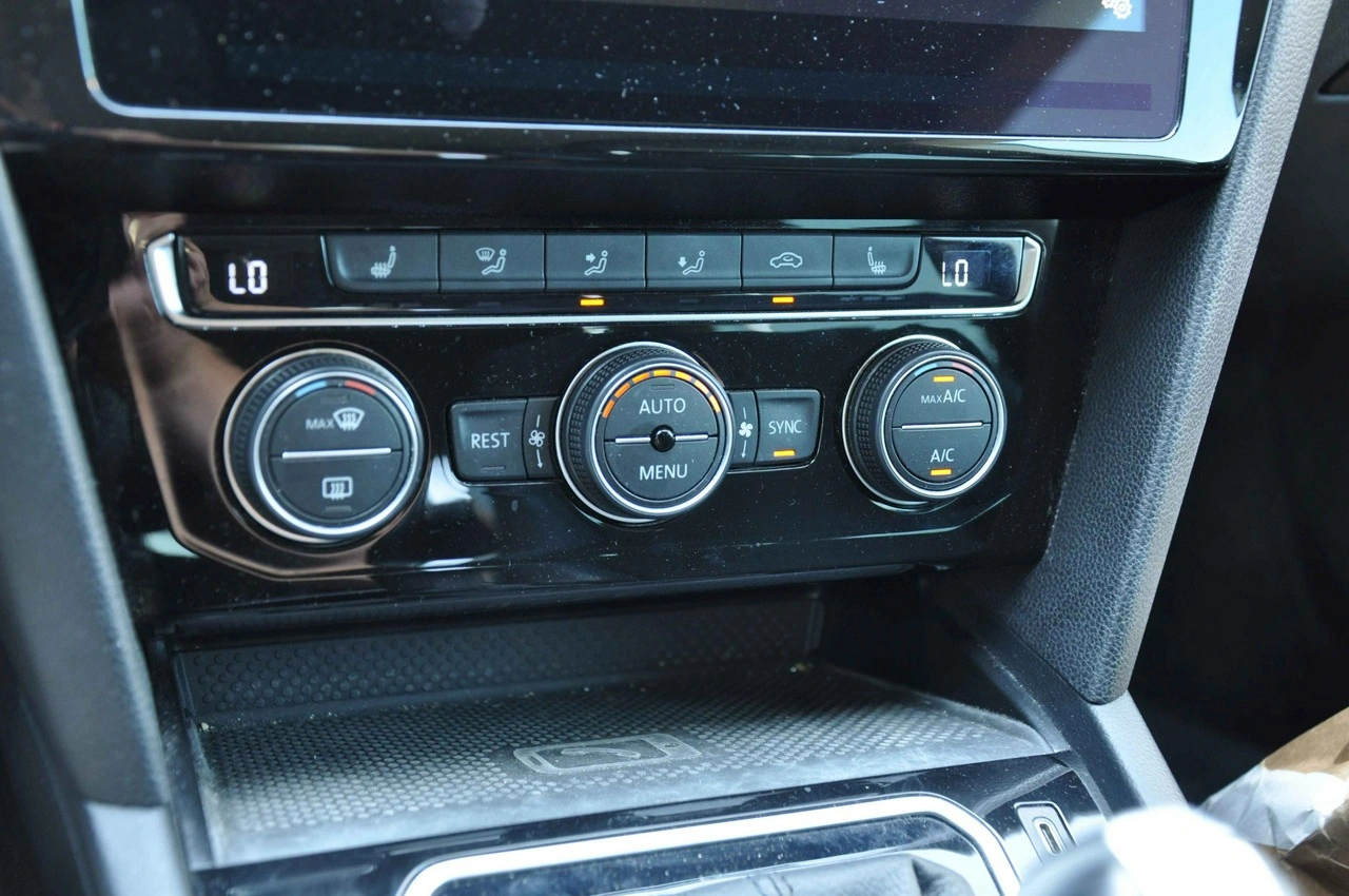 Volkswagen Arteon - Zdjęcie 22