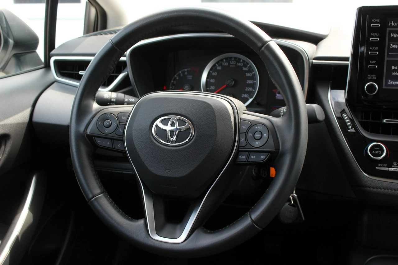 Toyota Corolla - Zdjęcie 14