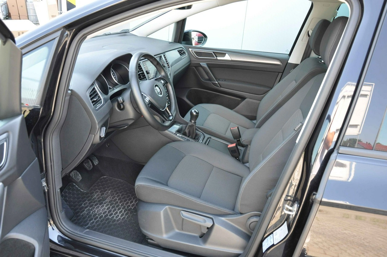 Volkswagen Golf Sportsvan - Zdjęcie 8