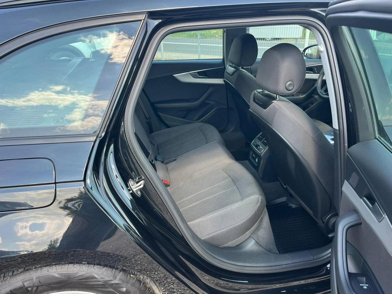 Audi A4 - Zdjęcie 8
