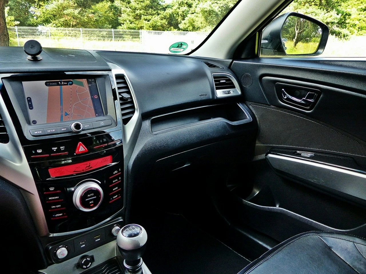 SsangYong/KGM Tivoli - Zdjęcie 33