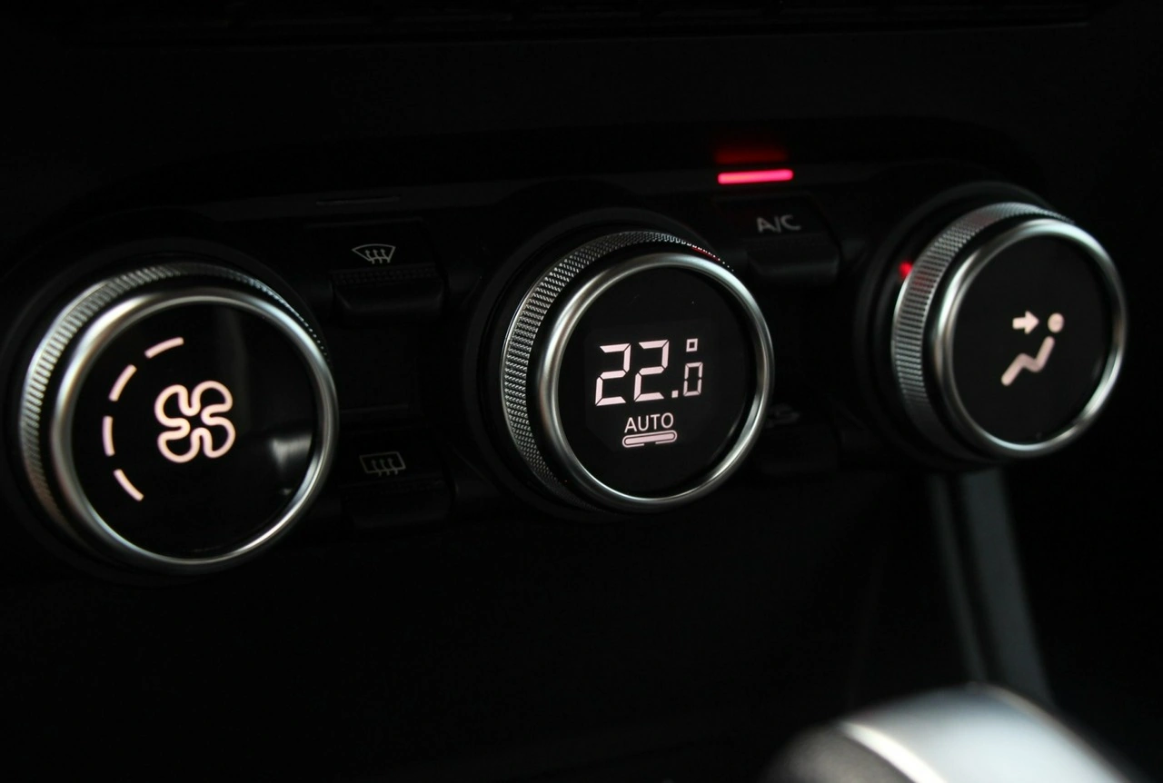 Renault Captur - Zdjęcie 25