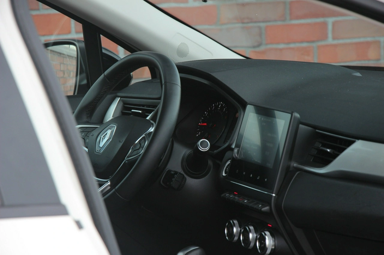 Renault Captur - Zdjęcie 33