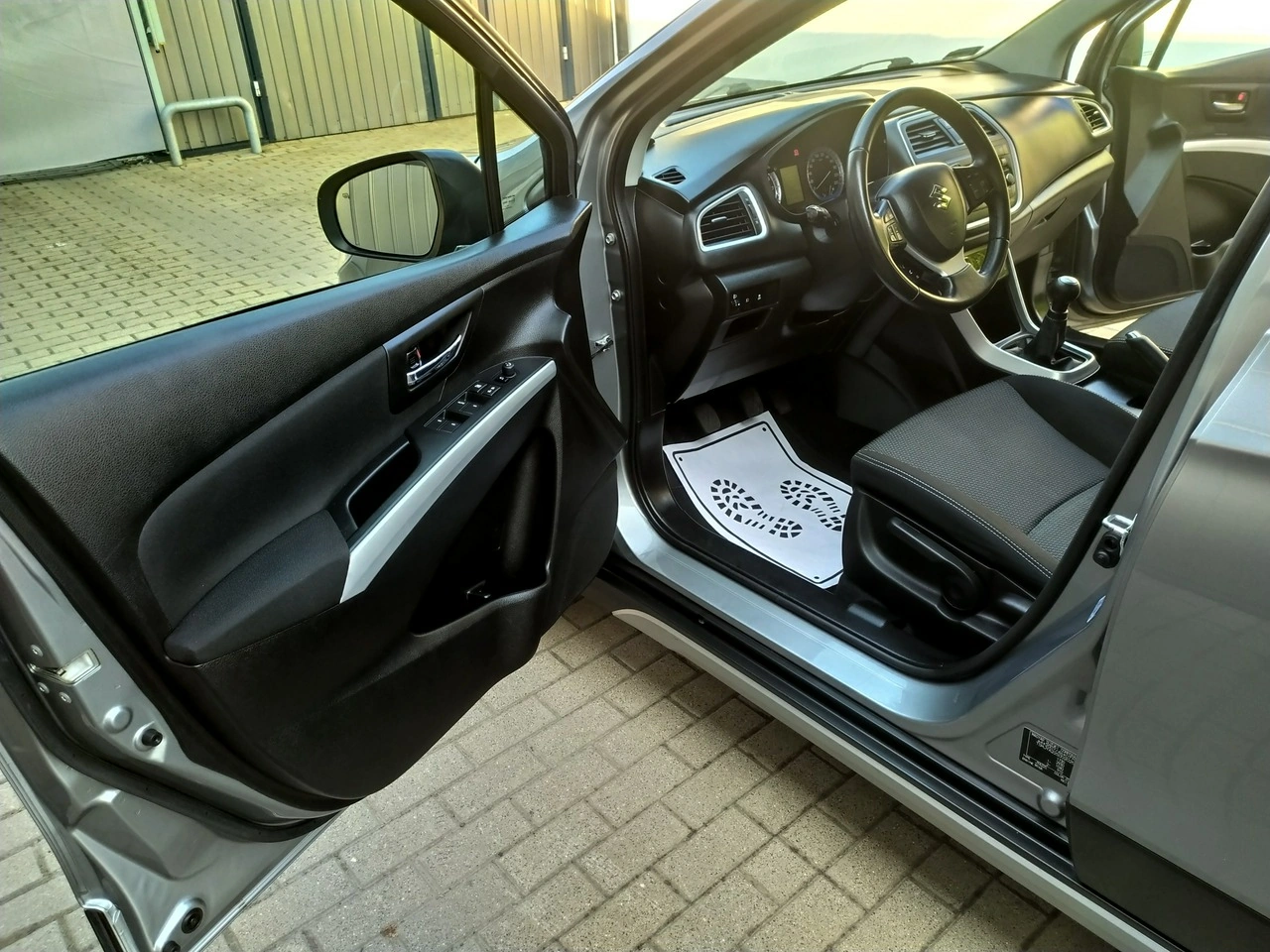 Suzuki SX4 S-Cross - Zdjęcie 10