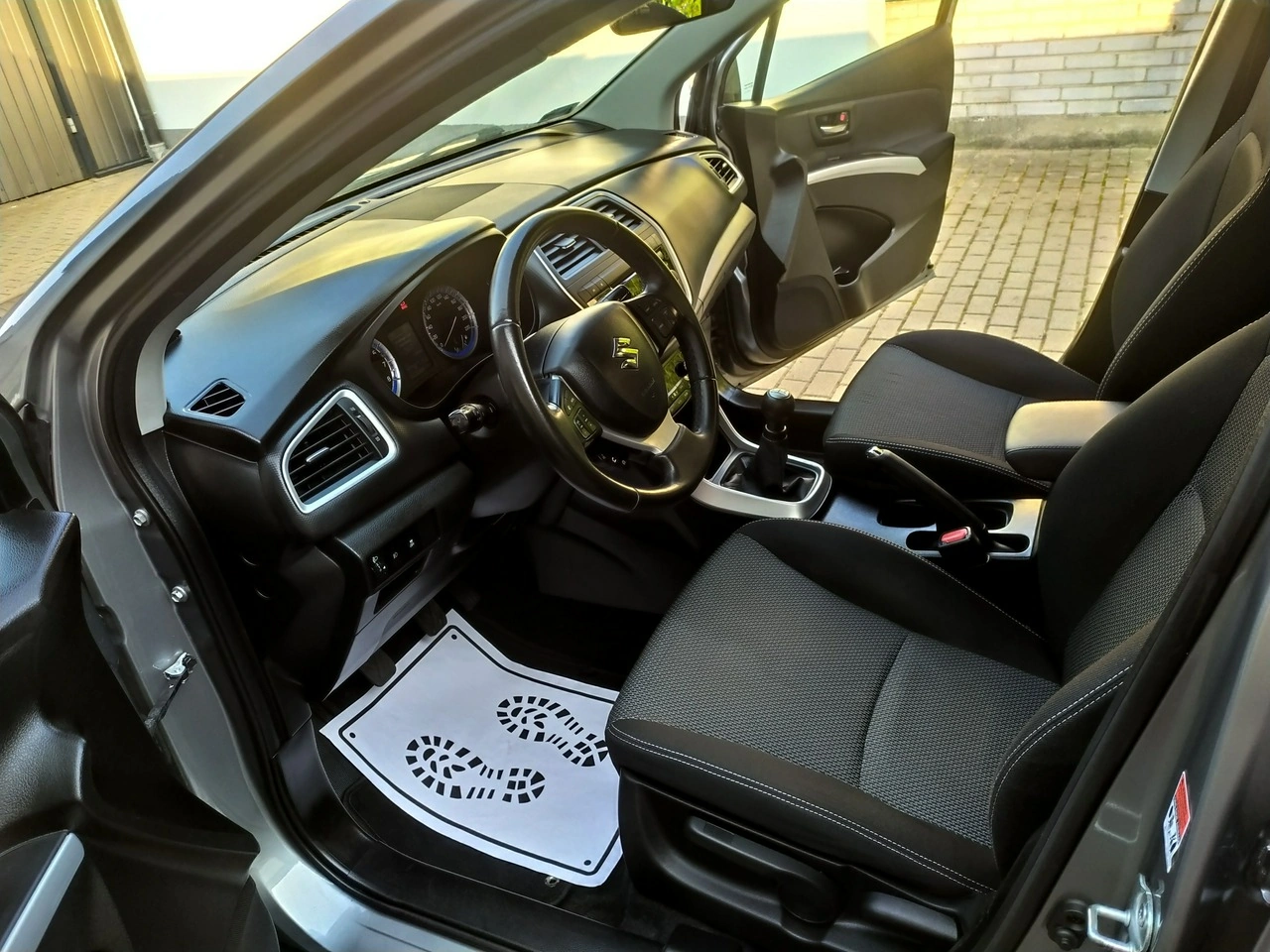 Suzuki SX4 S-Cross - Zdjęcie 12