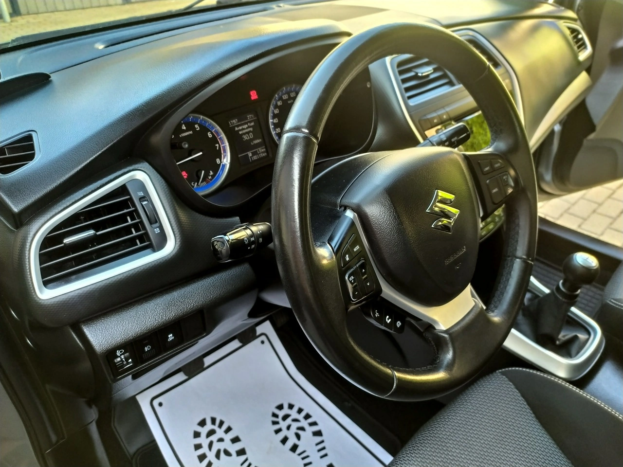 Suzuki SX4 S-Cross - Zdjęcie 13