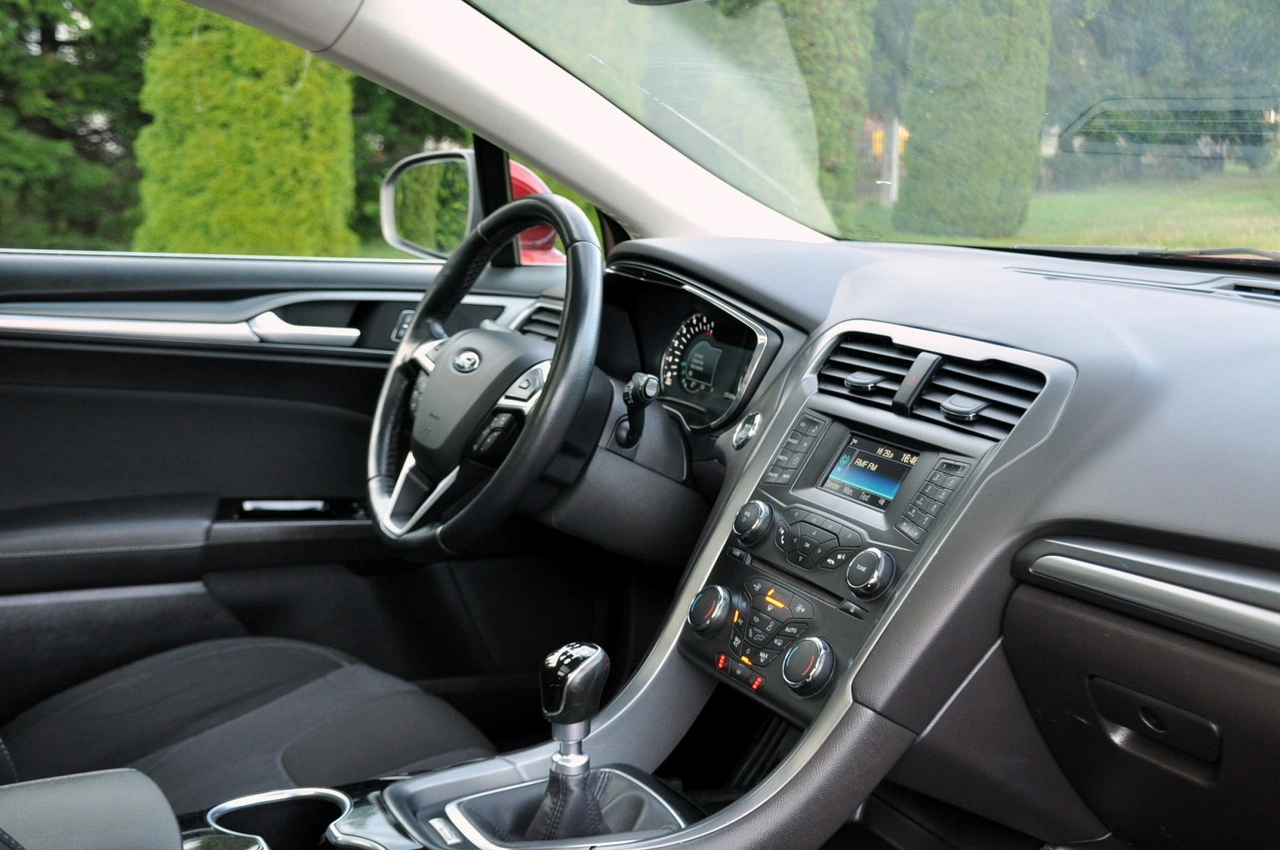 Ford Mondeo - Zdjęcie 17