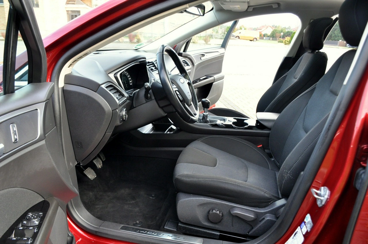 Ford Mondeo - Zdjęcie 20