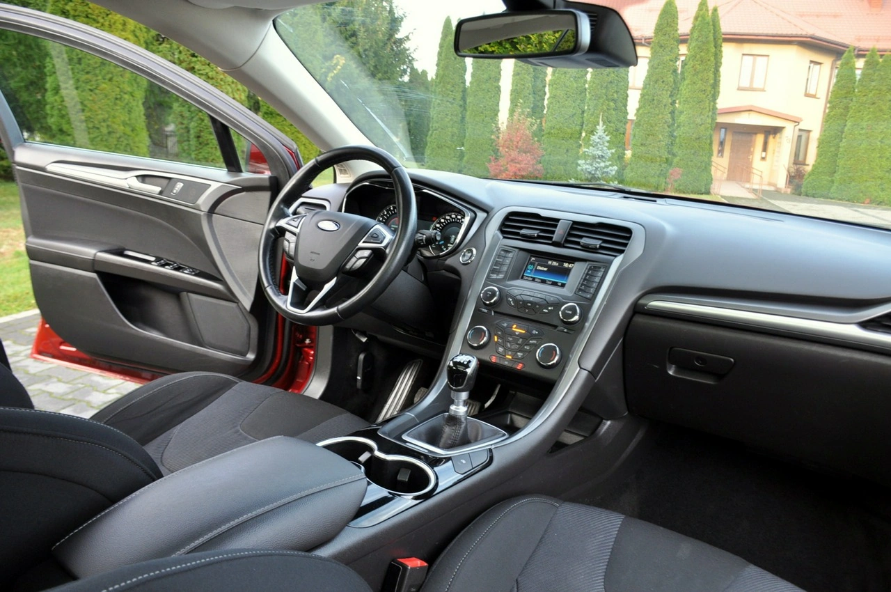 Ford Mondeo - Zdjęcie 23