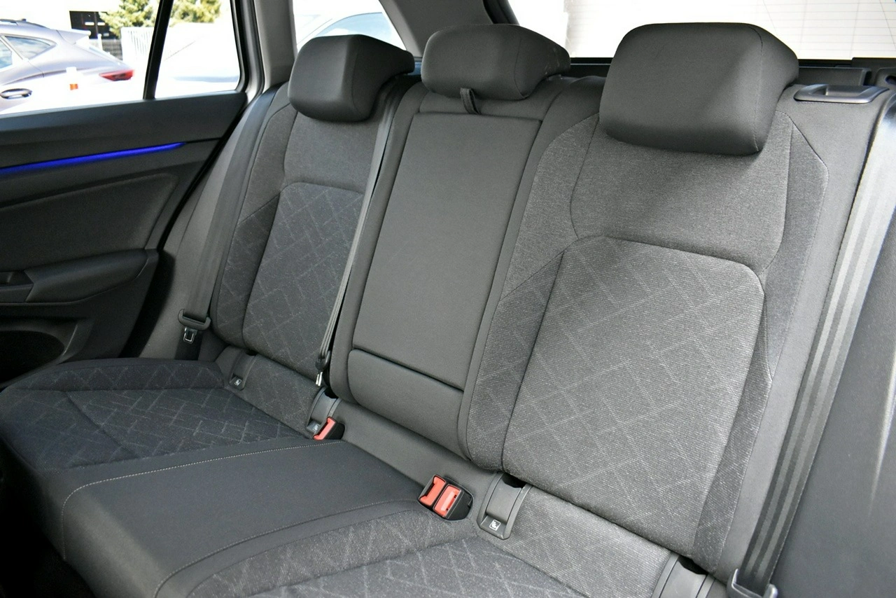 Volkswagen Golf Variant - Zdjęcie 11