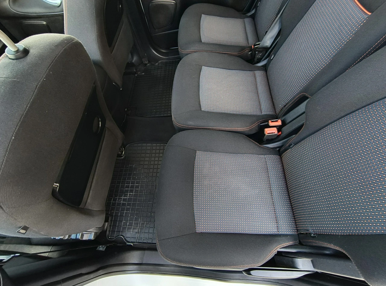 Ford Galaxy - Zdjęcie 15