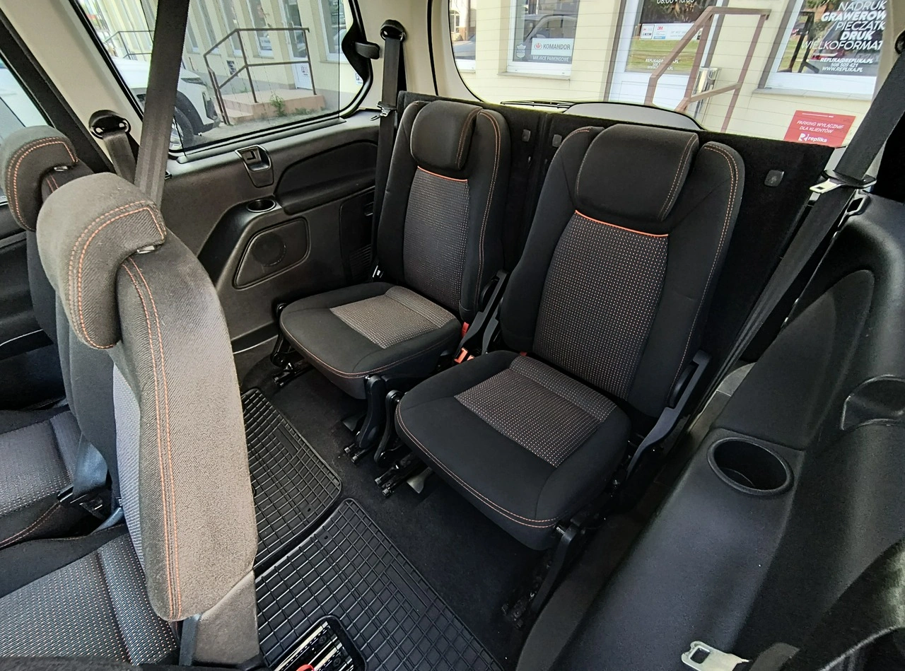 Ford Galaxy - Zdjęcie 16