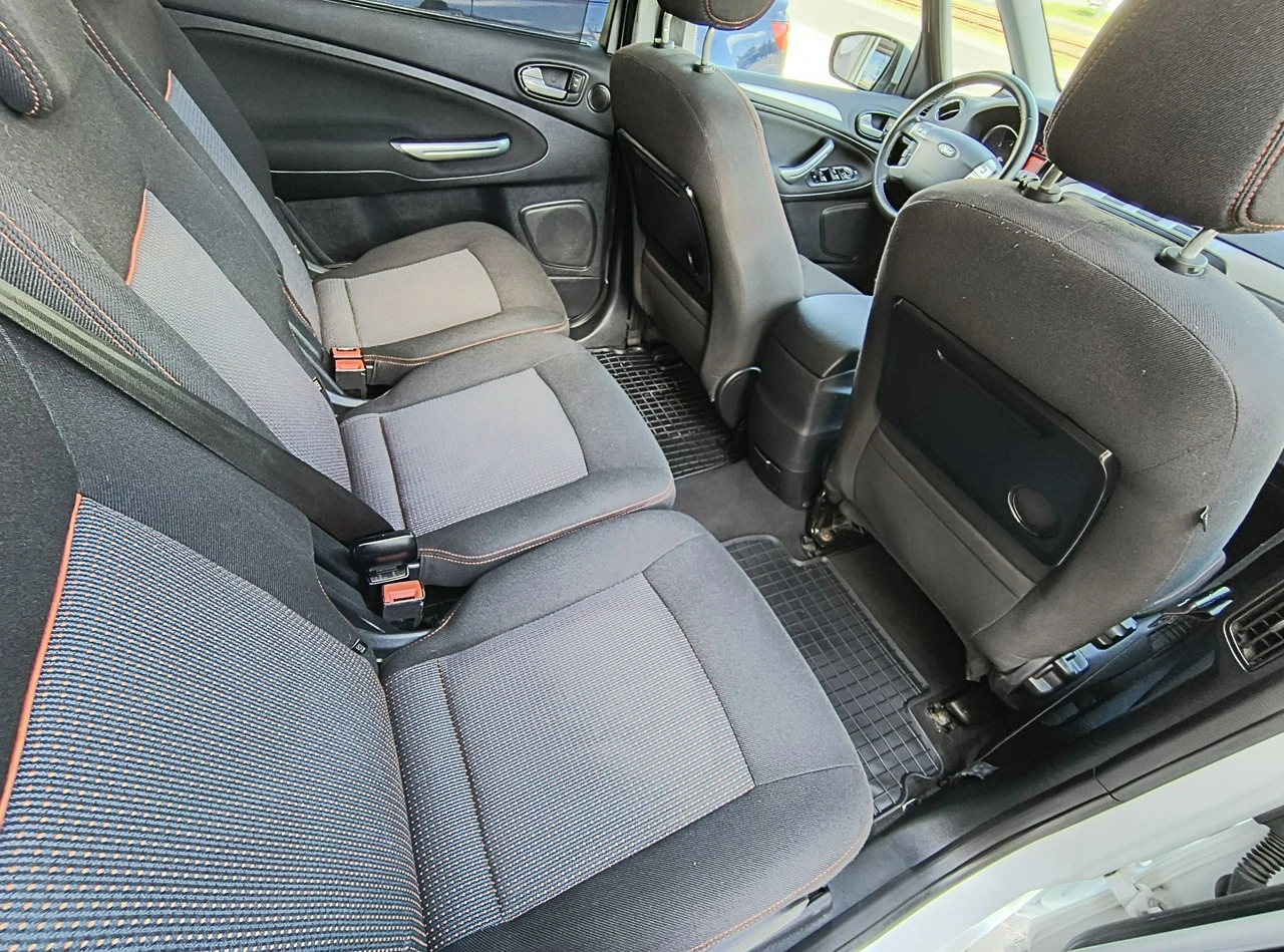 Ford Galaxy - Zdjęcie 23